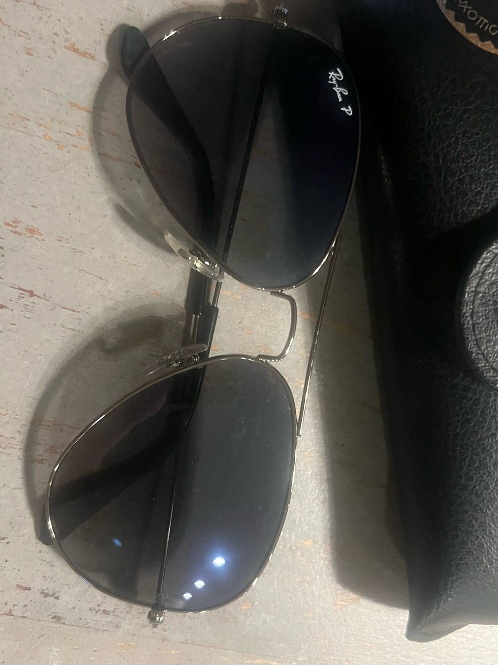 Ray-Ban Silver Aviator Sunglasses with Dark Lenses